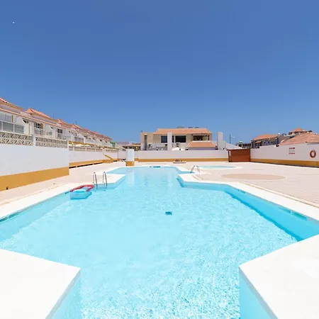 Apartamento En El Castillo Con Piscina Caleta De Fuste Exterior photo